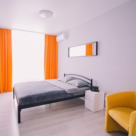 094 Жк Щасливий Нова Та Сучасна Квартира Kyiv Exterior foto